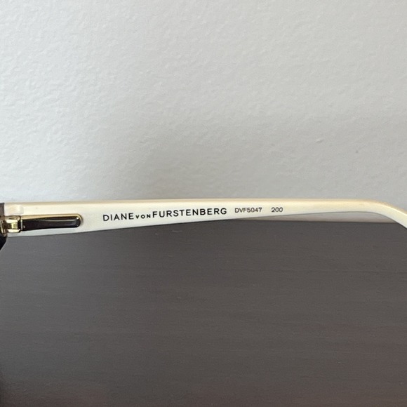 Authentic Diane Von Furstenberg DVF5047 200 Brown/Ivory Eyeglasses‎ 50-17-135 - Picture 10 of 11